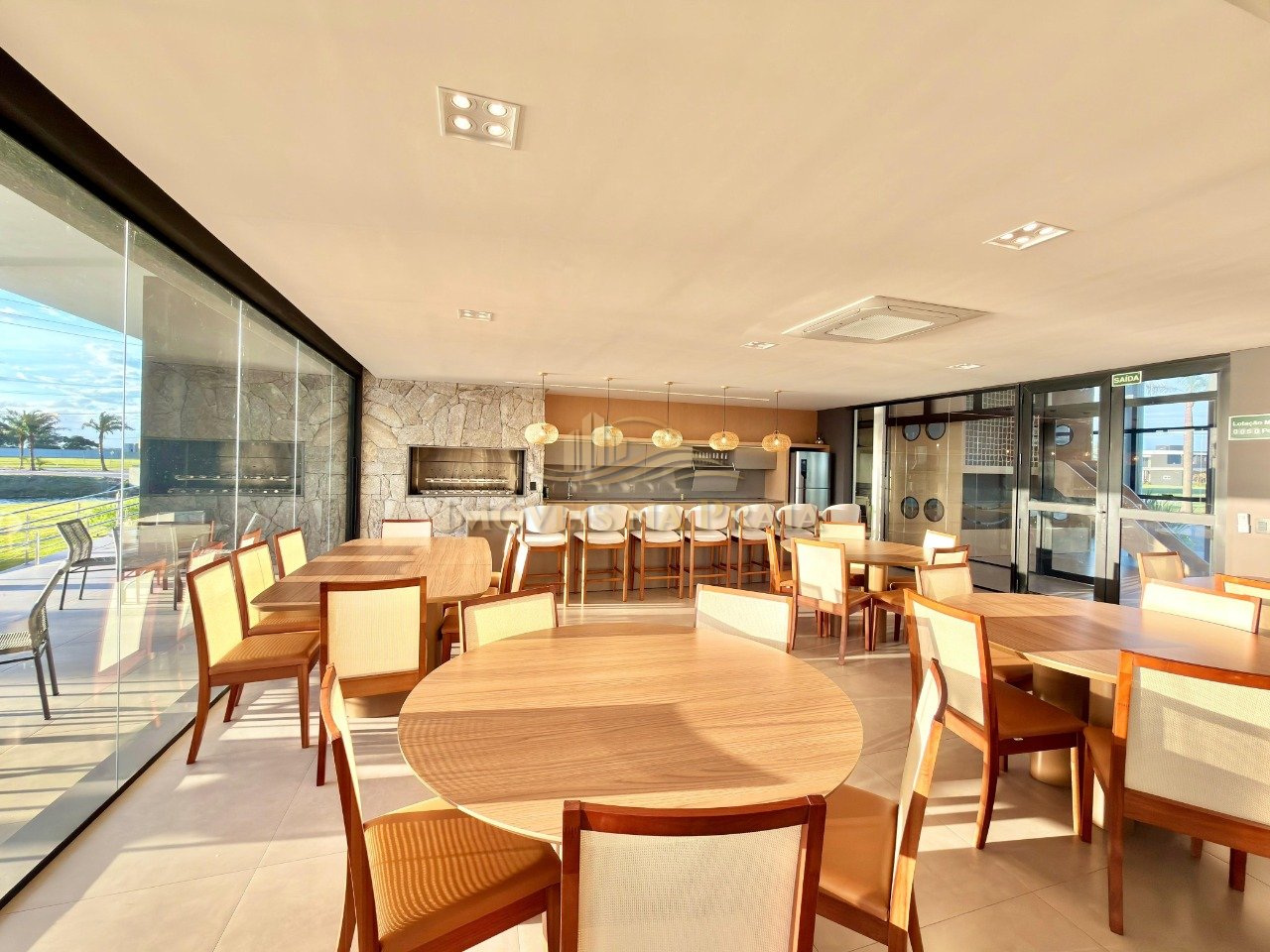 Foto 2 — Allure Beach Condo