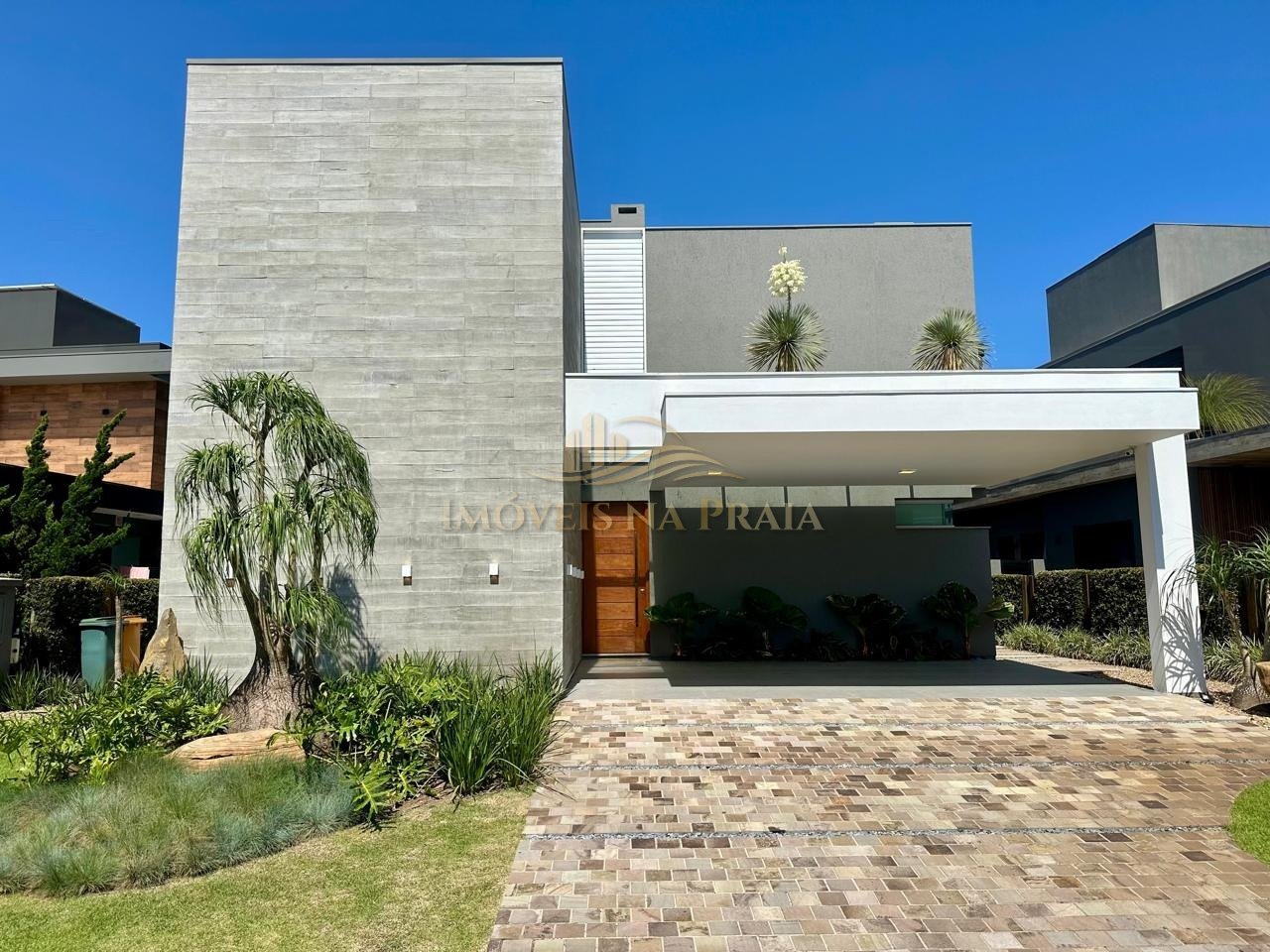 Foto 2 — Casa em Condomínio no Malibu Beach Residence.