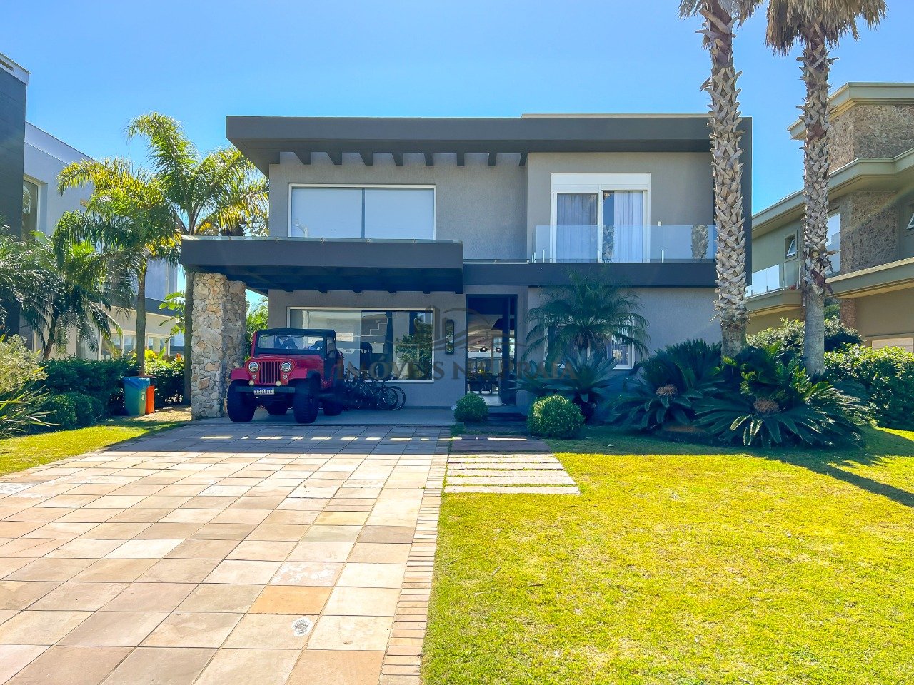 Casa em Condomínio no Villaggio Atlantida.