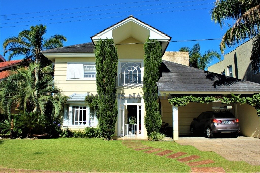 Casa em Condomínio no Atlântida Lagos Park.