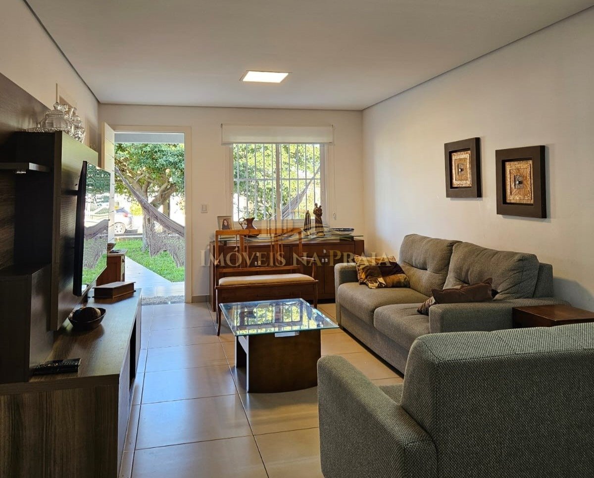 Foto 6 — Casa 3 dormitórios á venda no centro de Xangri-lá.