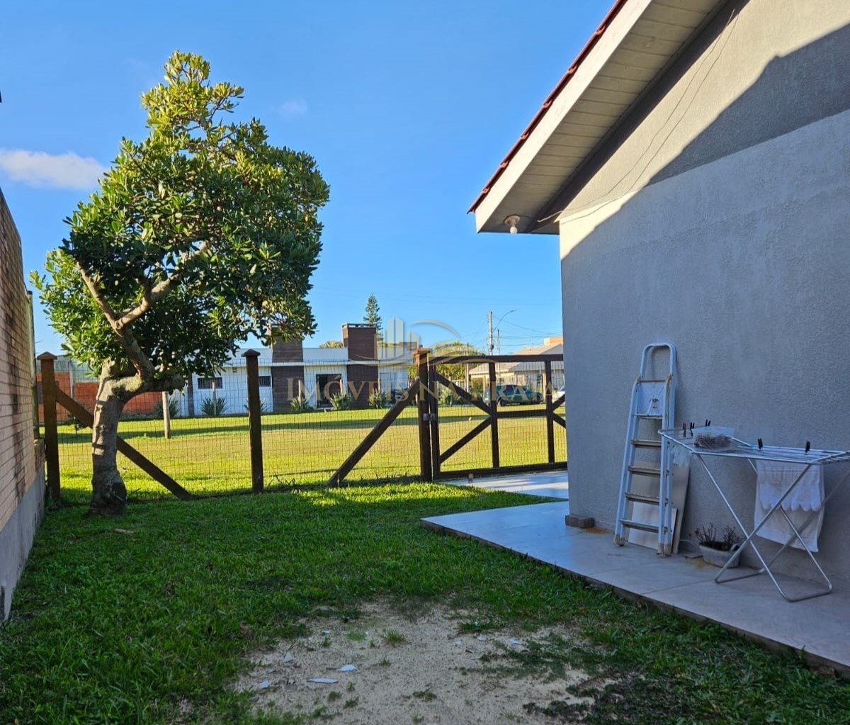 Foto 3 — Casa 3 dormitórios á venda no centro de Xangri-lá.
