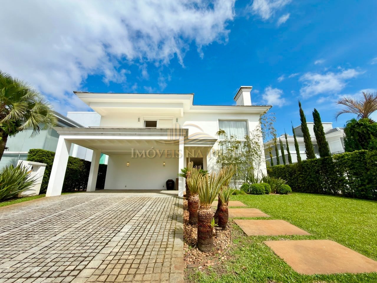 Casa em Condomínio no Atlântida Ilhas Park.