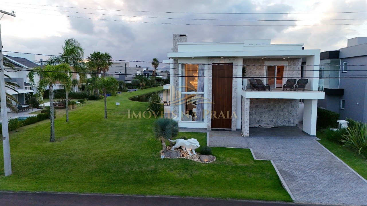 Casa em Condomínio no Enseada Lagos de Xangri-Lá.