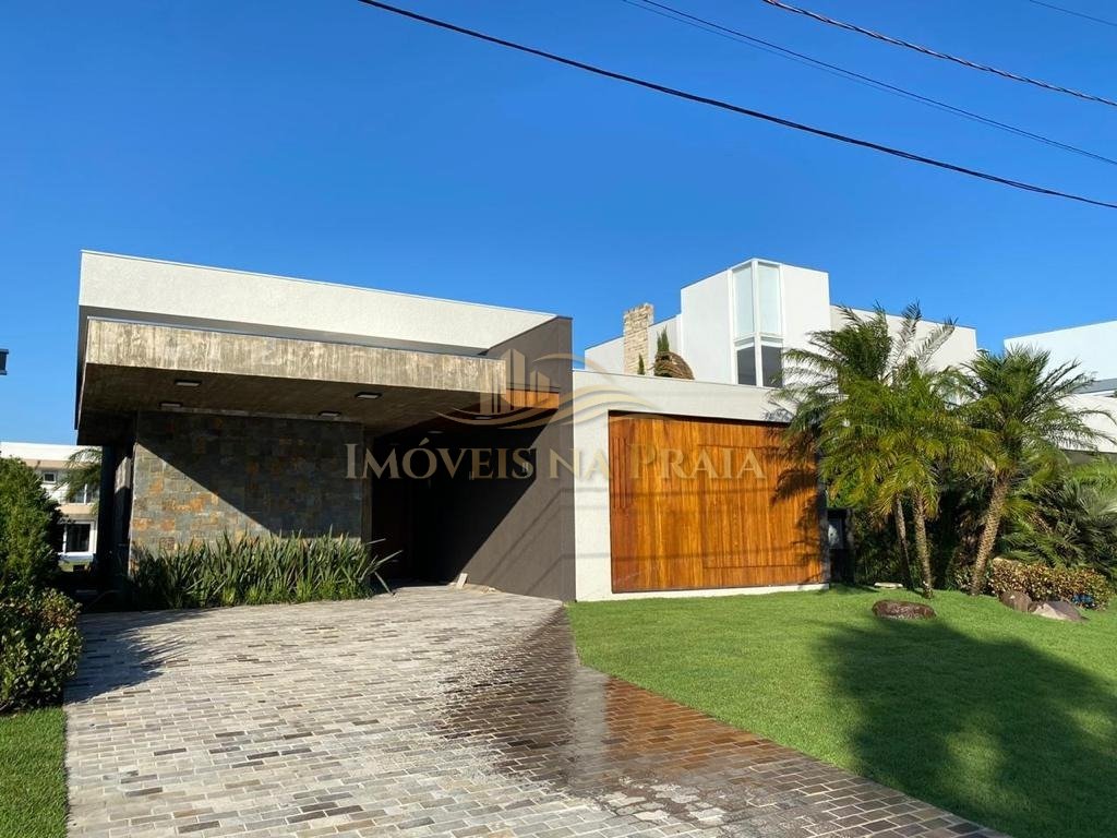 Casa em Condomínio no Enseada Lagos de Xangri-Lá.