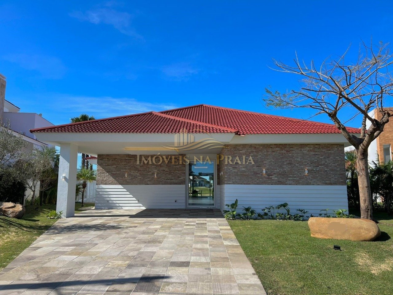 Casa em Condomínio no Green Village.