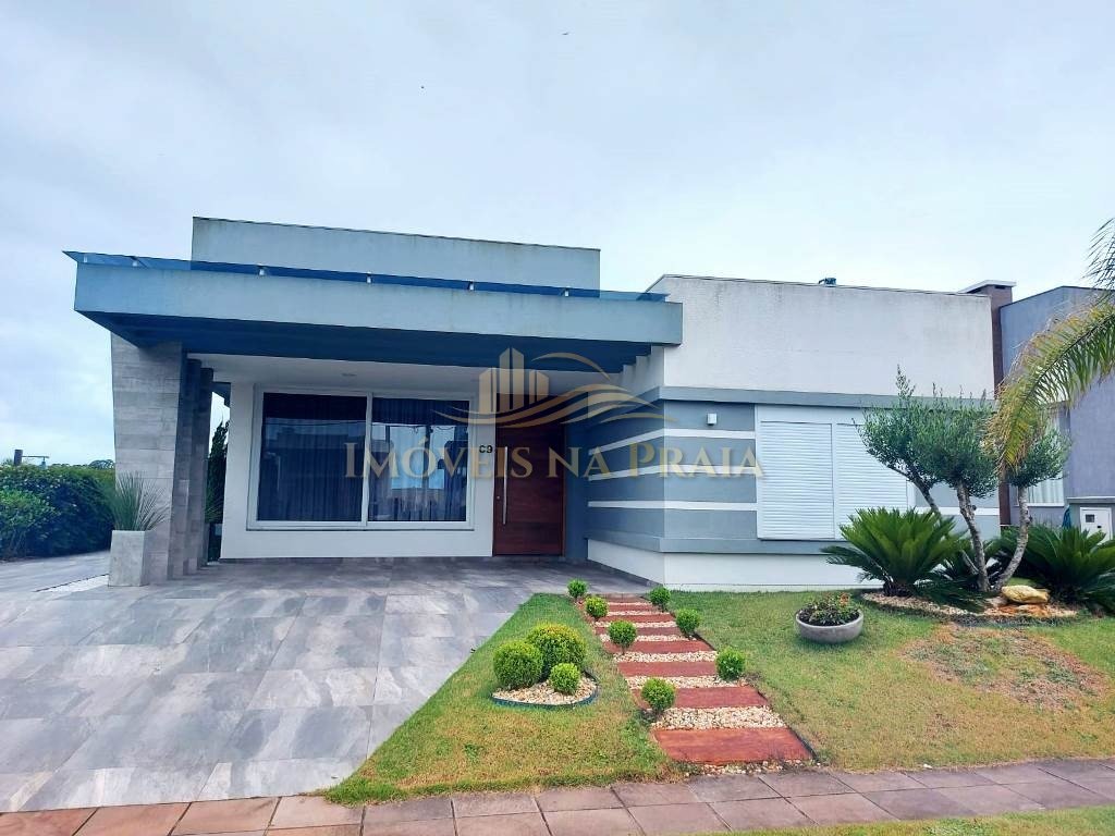 Casa em Condomínio no Quintas do Lago.
