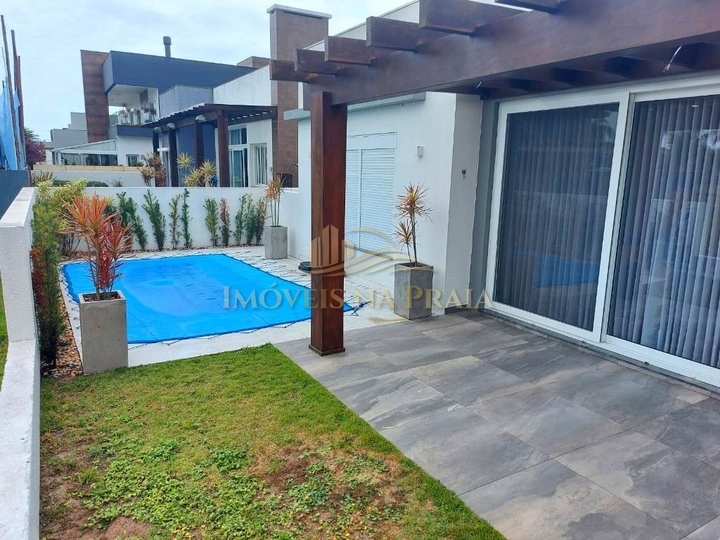 Foto 4 — Casa em Condomínio no Quintas do Lago.