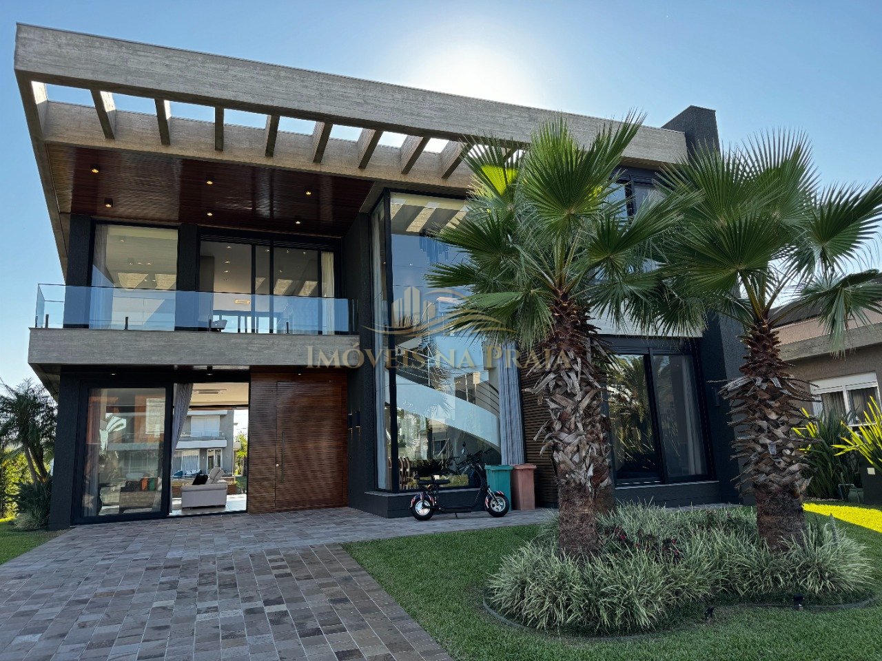 Foto 2 — Casa em Condomínio no Malibu Beach Residence.