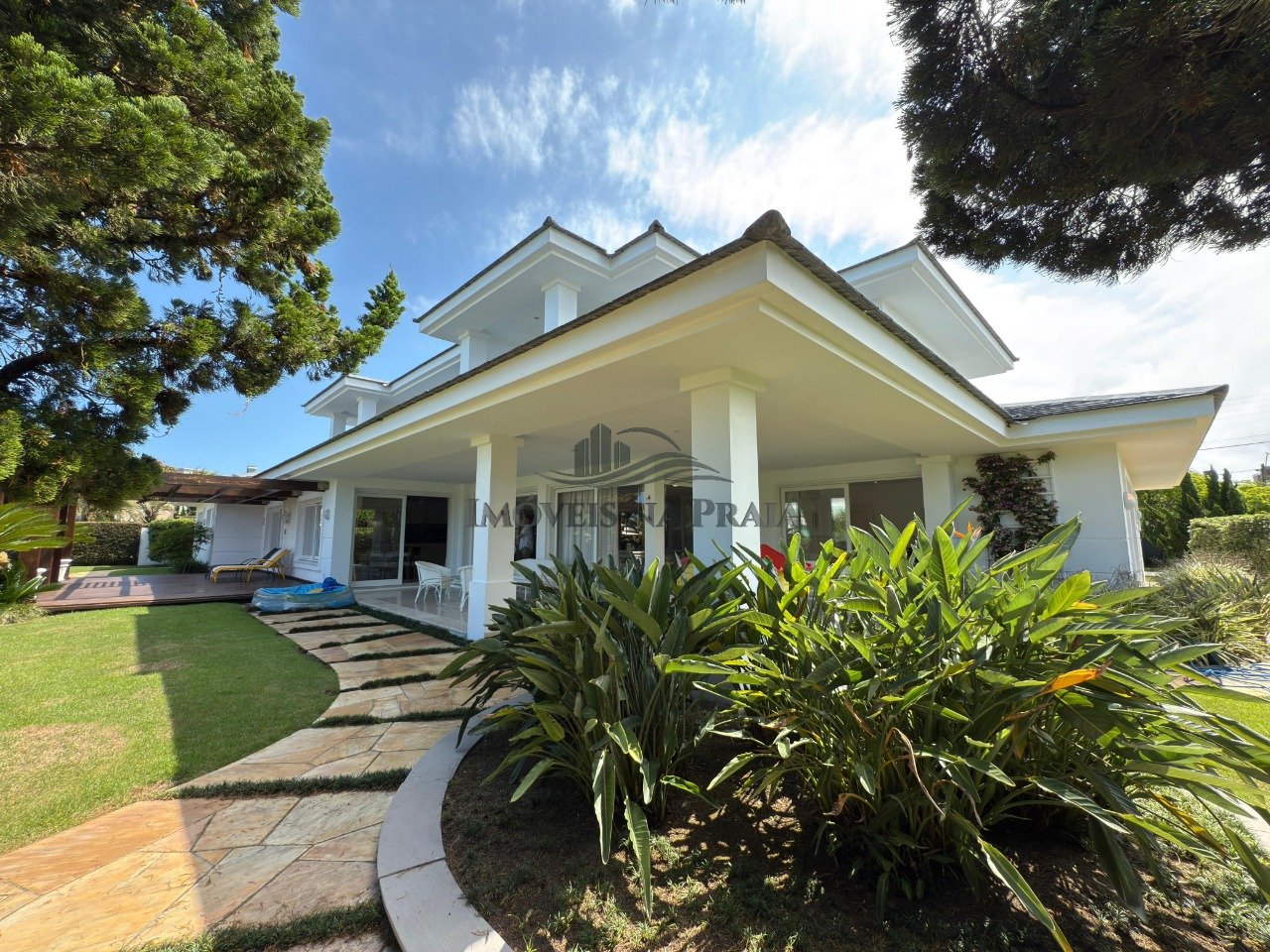 Casa em Condomínio no Atlântida Ilhas Park.