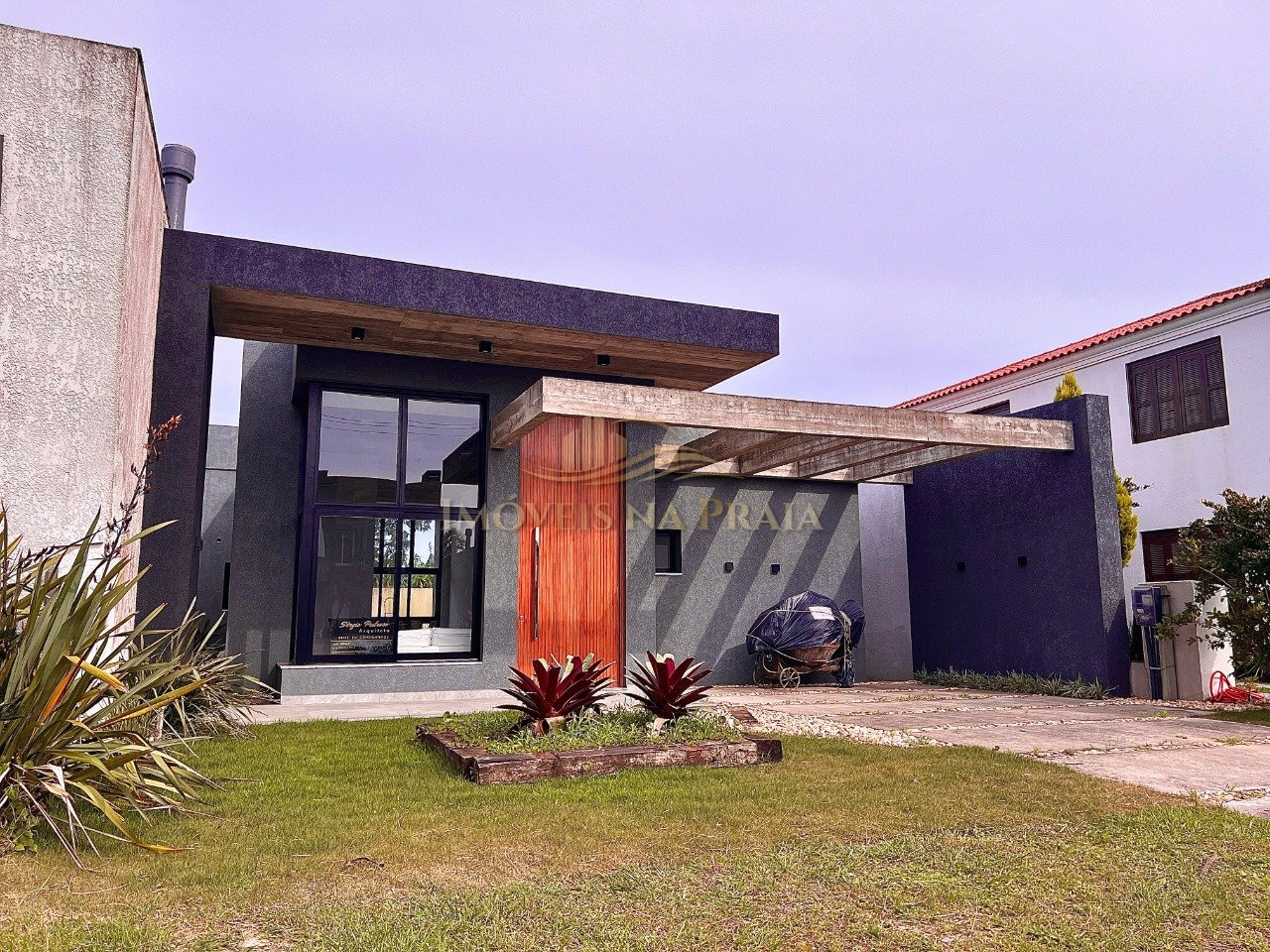 Casa em Condomínio no Riviera Xangri-Lá.