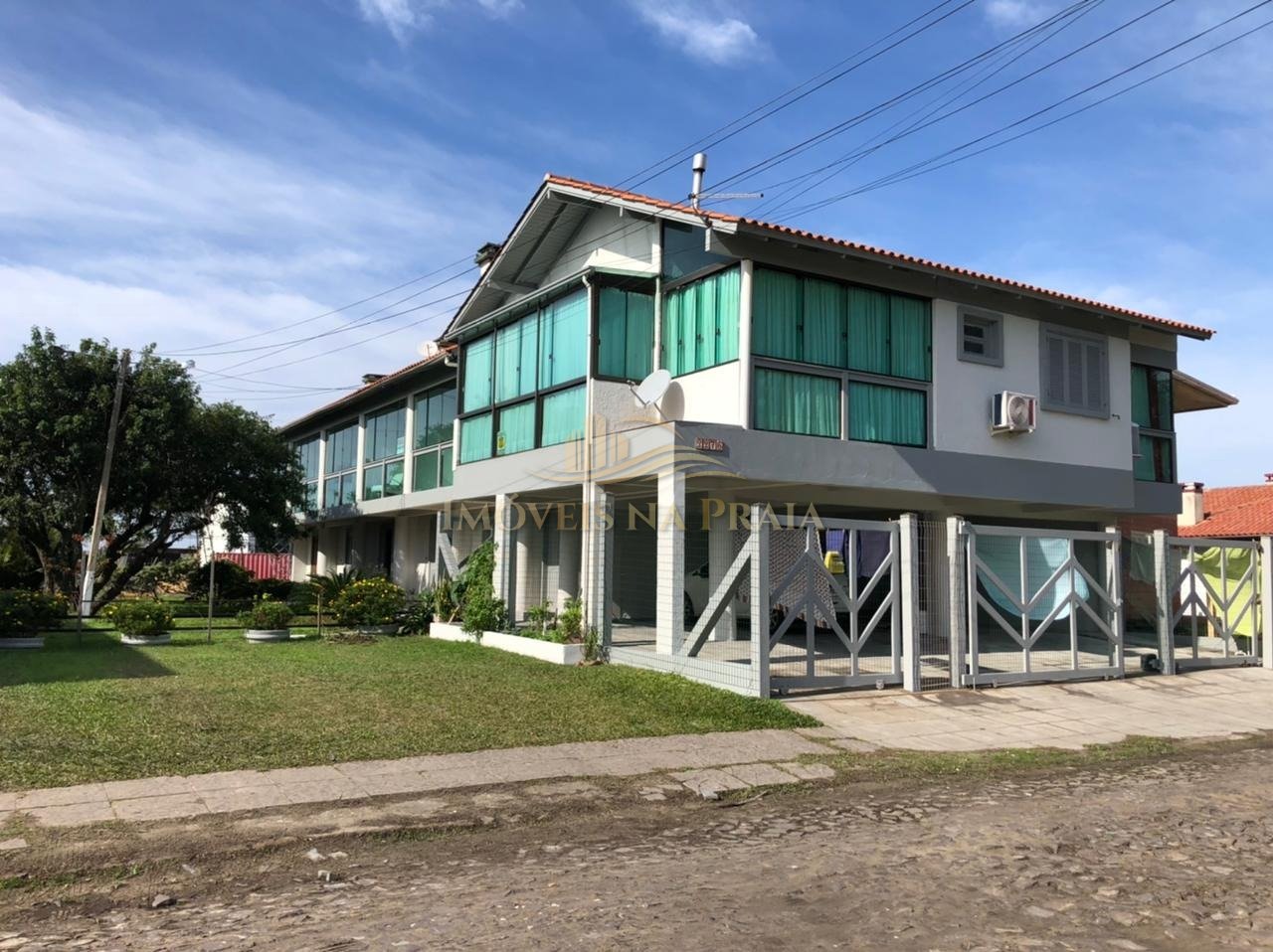 Duplex 2 dormitórios no bairro Centro