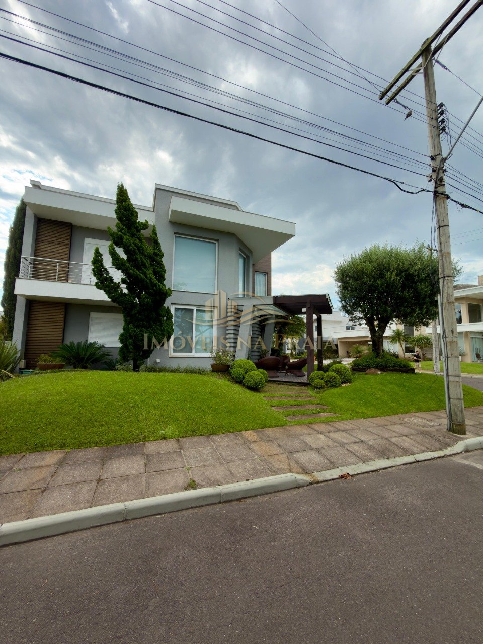 Casa em Condomínio no Condado de Capão.