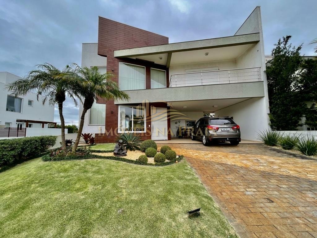 Casa em Condomínio no Condado de Capão.