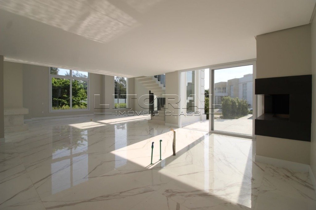 Foto 6 — Casa em Condomínio no Velas da Marina.