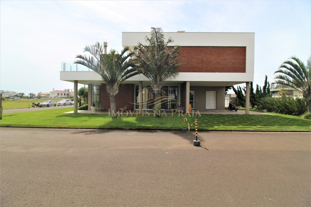 Foto 2 — Casa em Condomínio no Playa Vista.