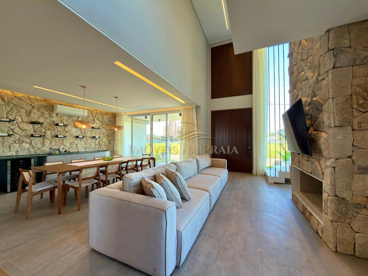 Foto 5 — Casa em Condomínio no Allure Beach Condo.
