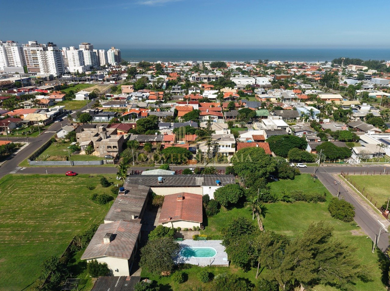 Foto 2 — Casa 3 dormitórios no bairro Atlântida