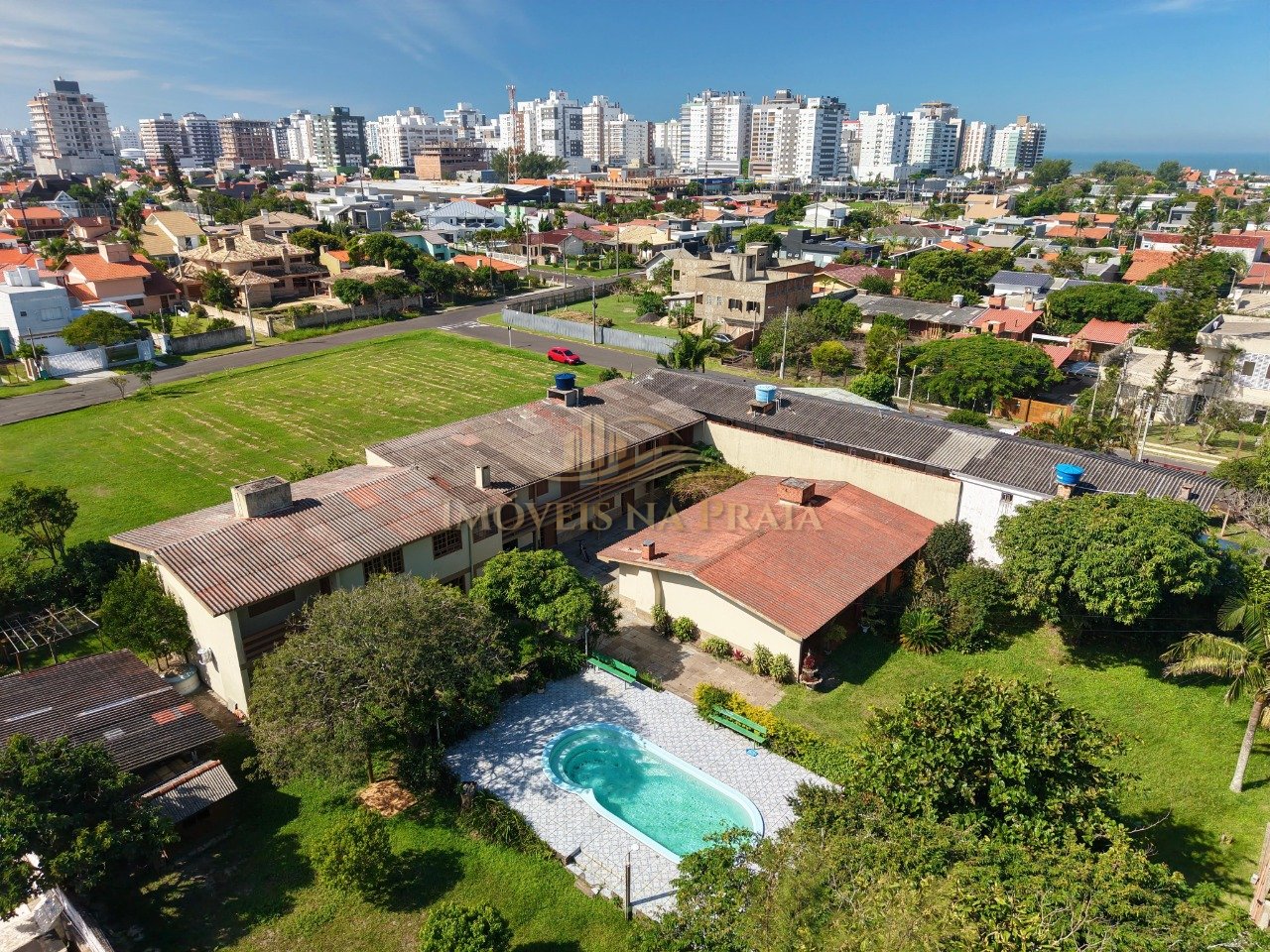 Casa 3 dormitórios no bairro Atlântida