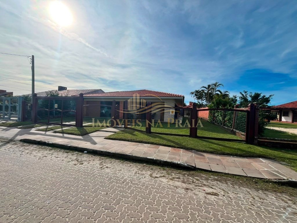 Foto 2 — Casa no Centro com 3 dormitórios.