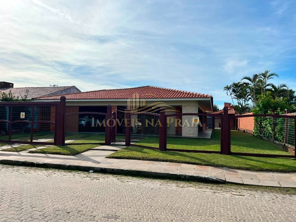 Foto 11 — Casa no Centro com 3 dormitórios.