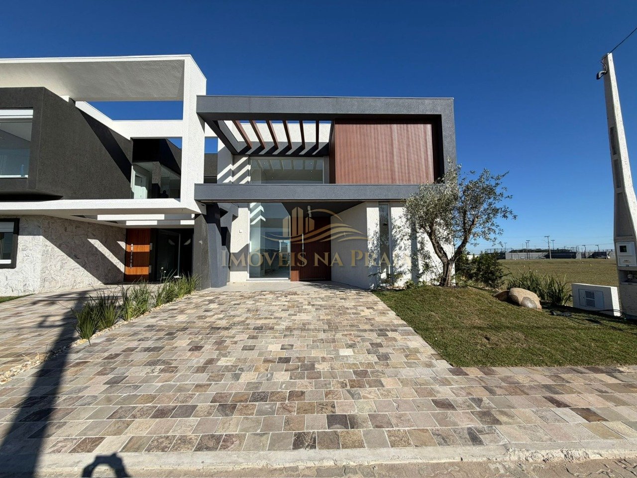 Casa em Condomínio no Allure.