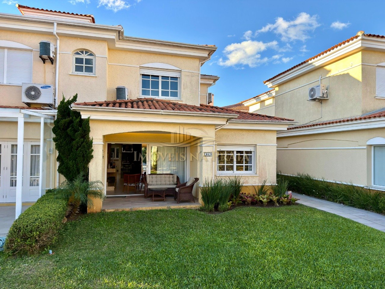 Casa em Condomínio no Villas Resort.