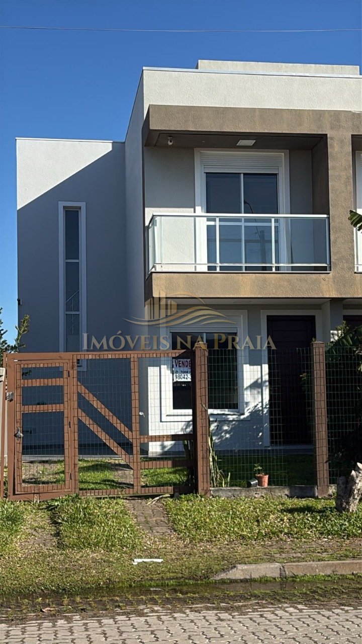 Duplex à venda em Xangri-Lá.