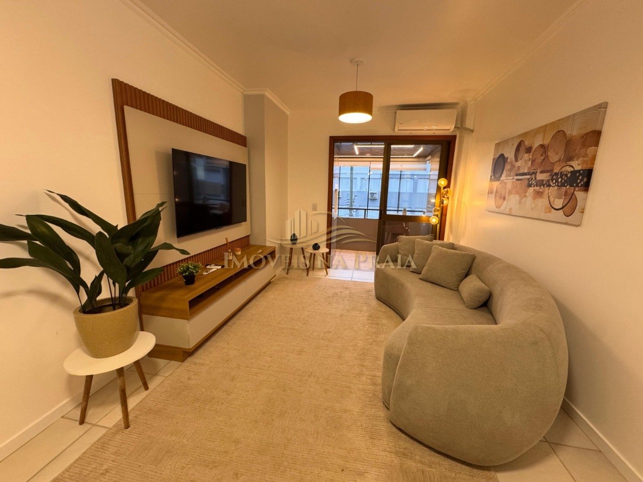 Apartamento 2 dormitórios em Atlântida.