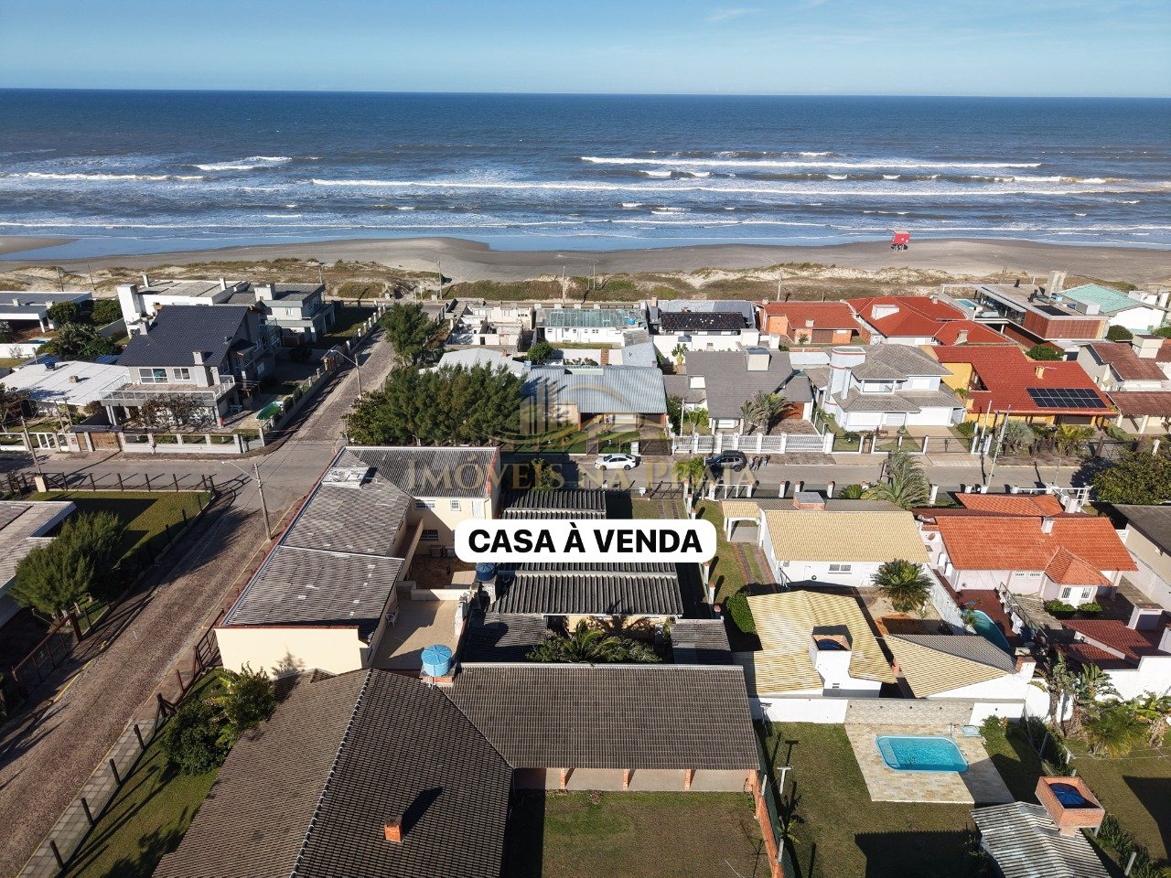 Casa com 3 dormitórios em Atlântida.