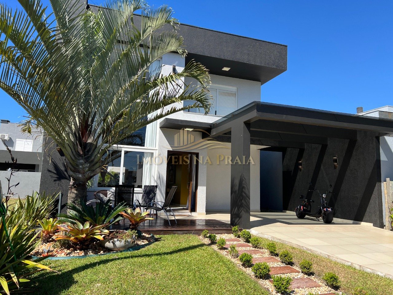 Foto 2 — Casa em Condomínio no Las Palmas.