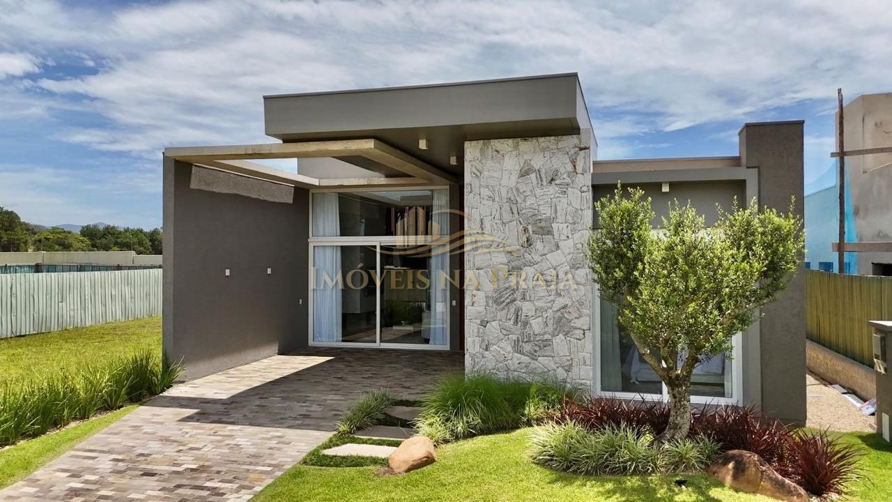 Casa em Condomínio no Arenas Curumim.