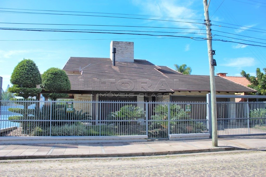 Casa 5 Dormitório(s) Bairro Atlântida