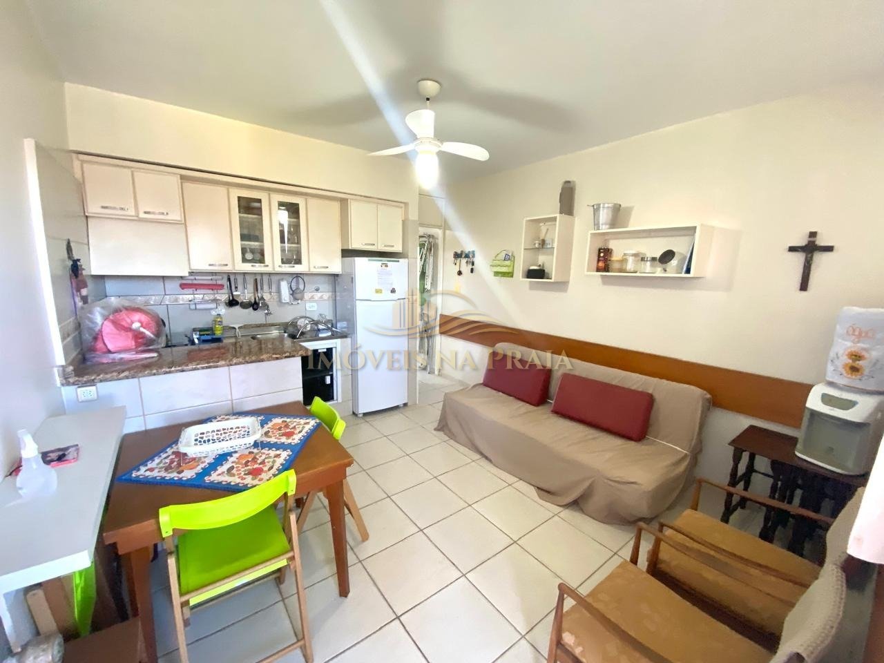 Apartamento de 1 dormitório no Stella Maris.