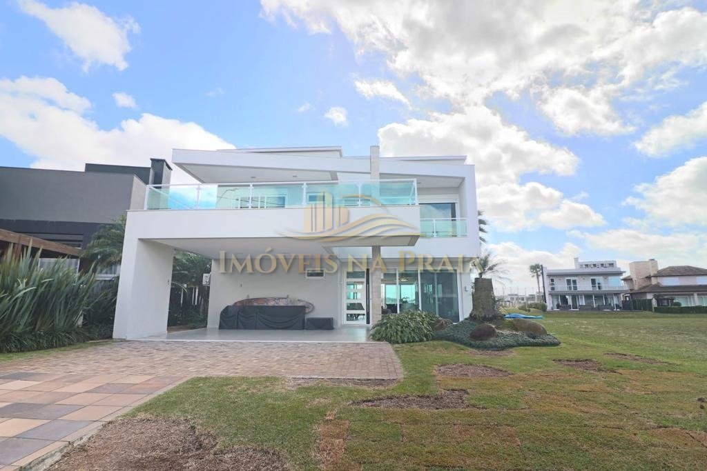 Casa em Condomínio no Enseada Lagos de Xangri-Lá.