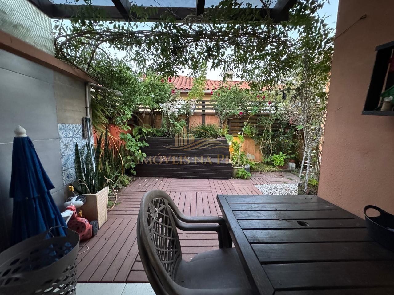 Casa em Condomínio no Casa Hermosa.