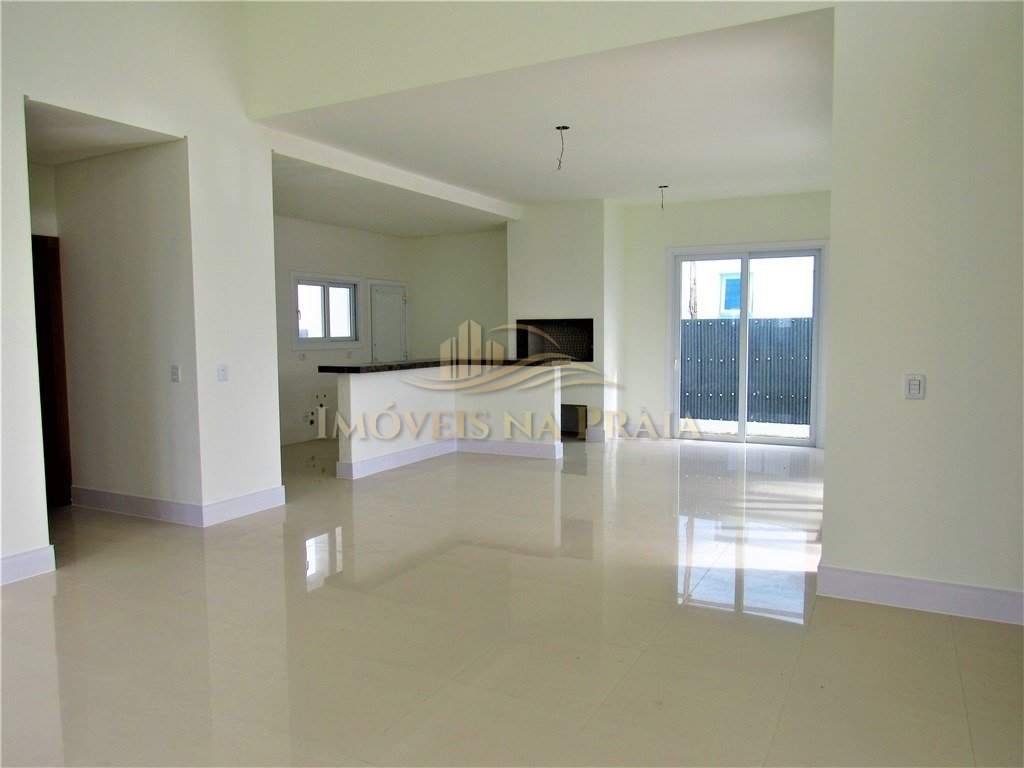 Foto 6 — Casa em Condomínio no Quintas do Lago.