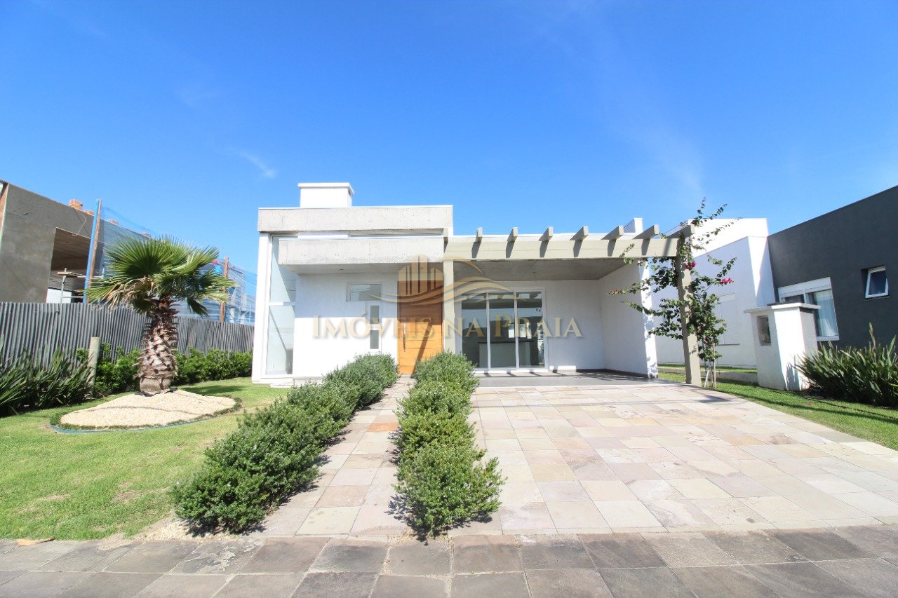 Foto 3 — Casa em Condomínio no Quintas do Lago.