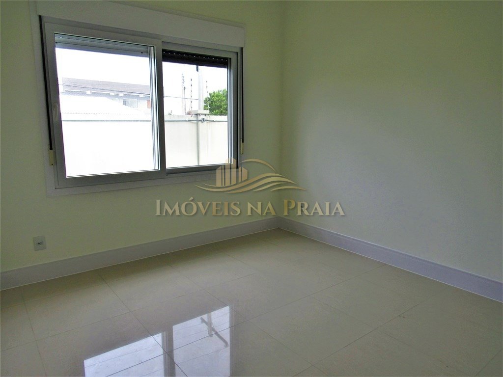 Foto 15 — Casa em Condomínio no Quintas do Lago.