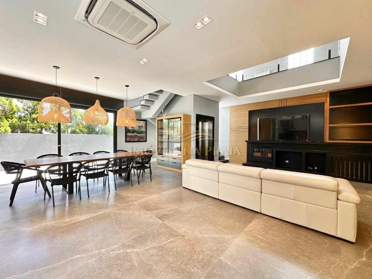Foto 4 — Casa em Condomínio no Playa Vista.