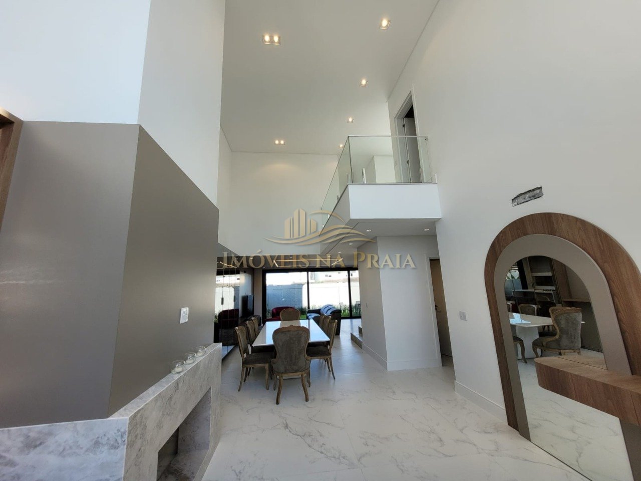 Foto 9 — Casa em Condomínio no Sunset.