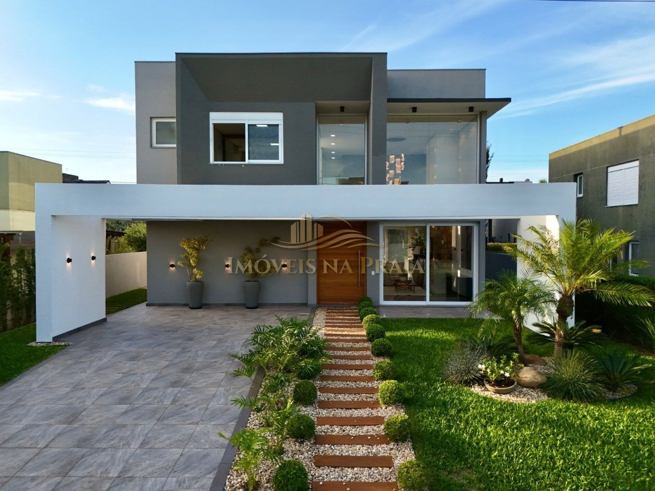 Casa em Condomínio no Quintas do Lago.