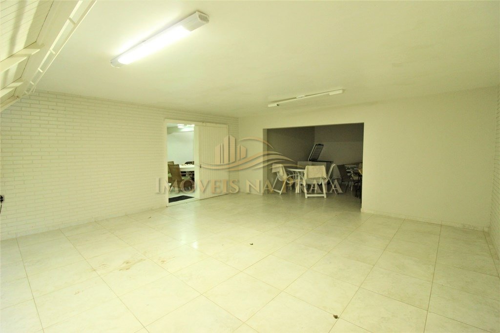 Foto 36 — Casa com 6 dormitórios em Atlântida.