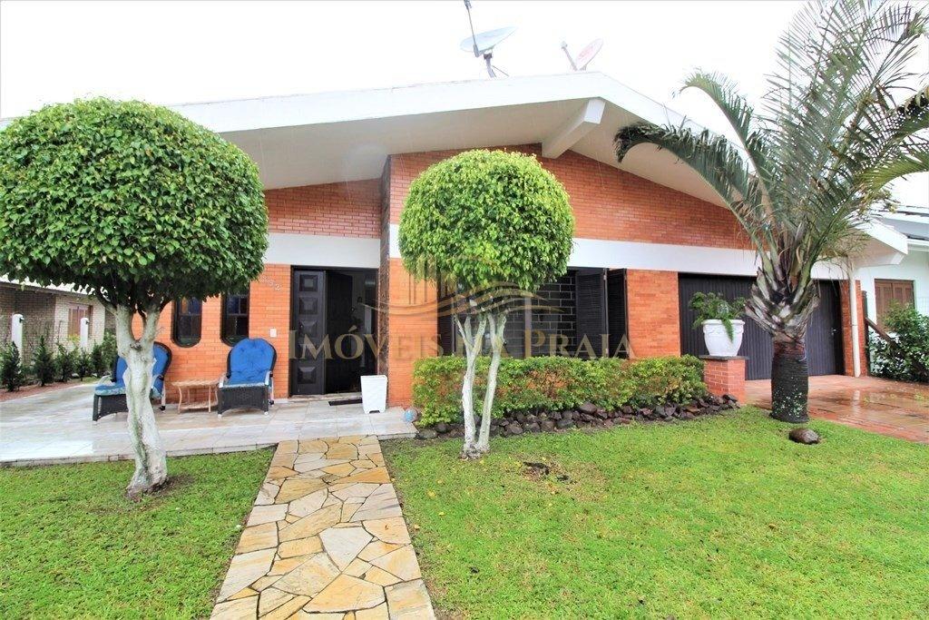 Casa 3 Dormitório(s) Bairro Atlântida