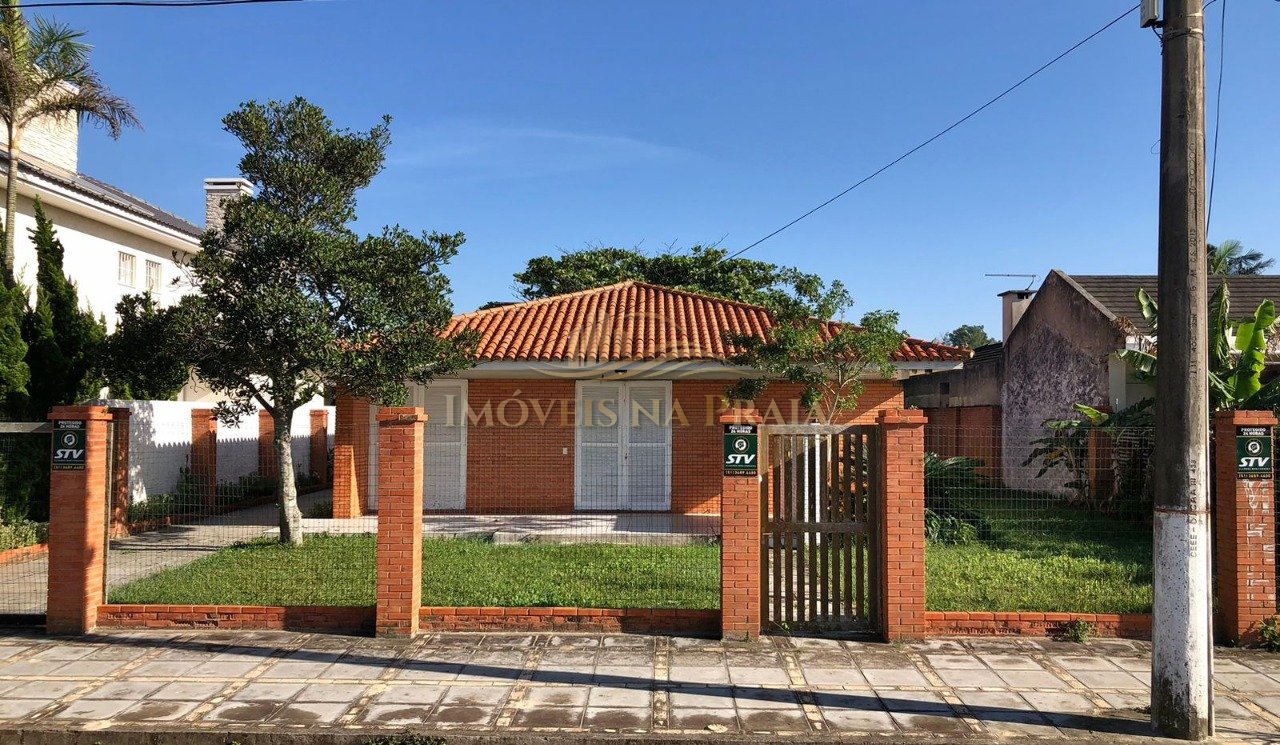 Casa 4 Dormitório(s) Bairro