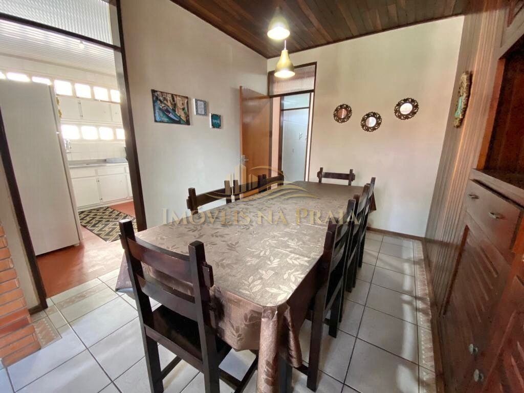 Foto 5 — Casa 4 Dormitório(s) Bairro