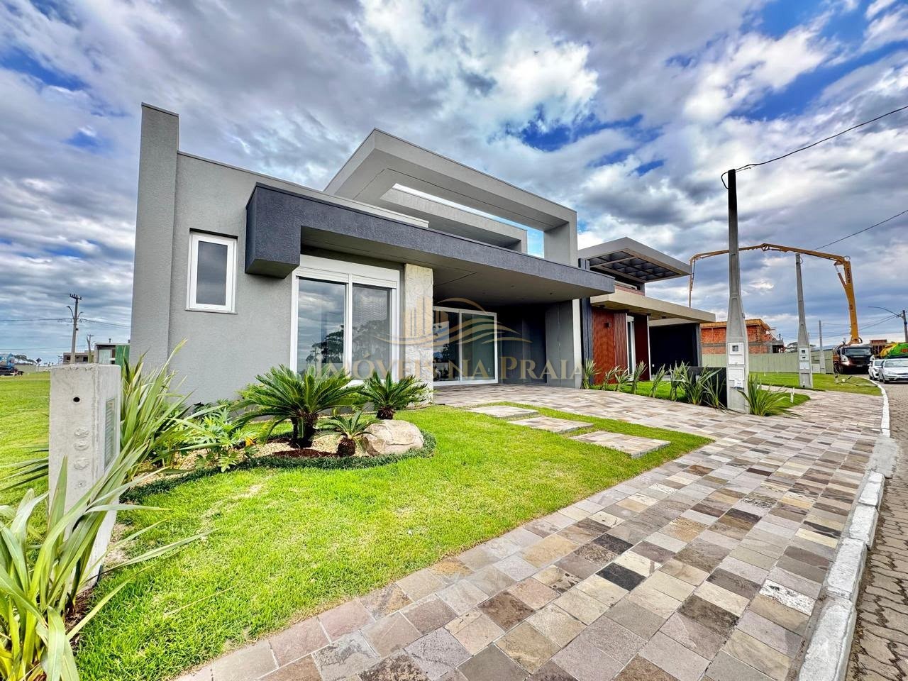 Foto 3 — Casa em condomínio no Allure Beach .