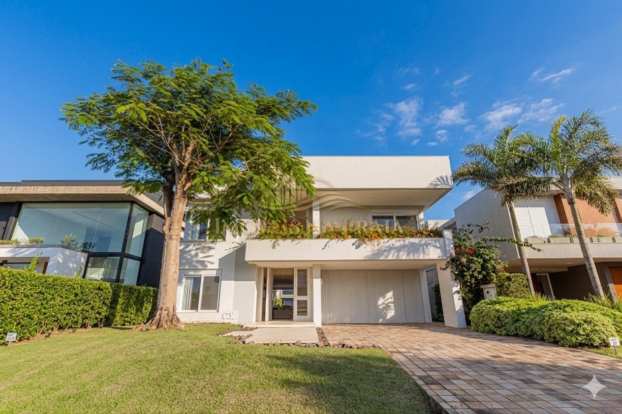 Casa em condomínio no Enseada Lagos de Xangri-lá .