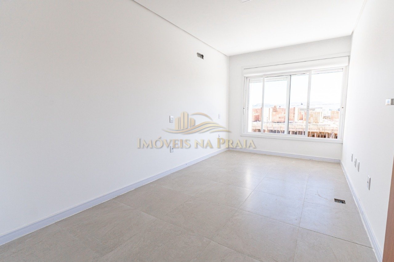 Foto 4 — Casa com 03 dormitórios no Santorini .
