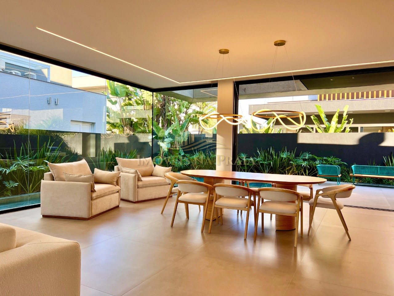 Foto 3 — Casa em Condomínio no Playa Vista.
